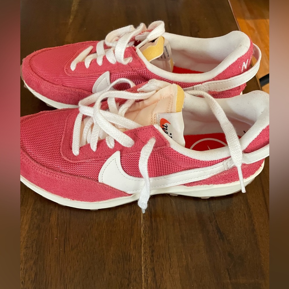 Nike womens sneakers